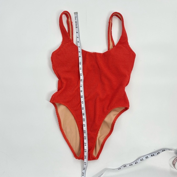NWOT J.Crew Scrunchie Classic Red One-Piece Scoop neck Textured Swimsuit 8 - Picture 7 of 11
